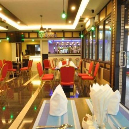 Hotel Heaven Yangon Dış mekan fotoğraf