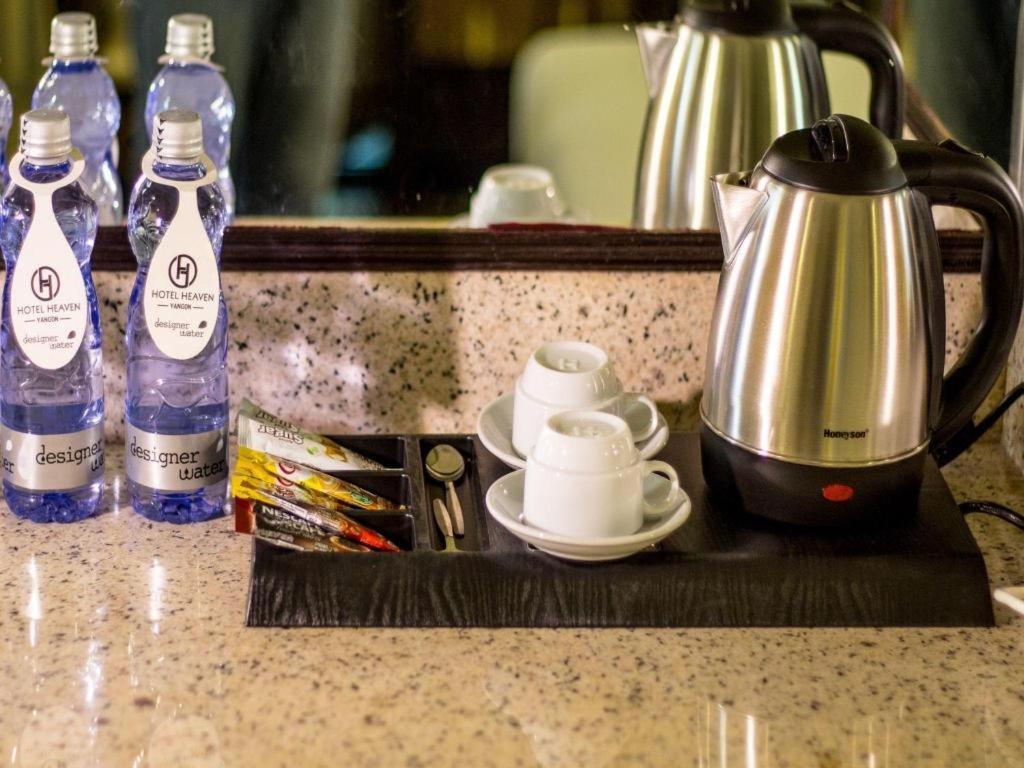 Hotel Heaven Yangon Dış mekan fotoğraf